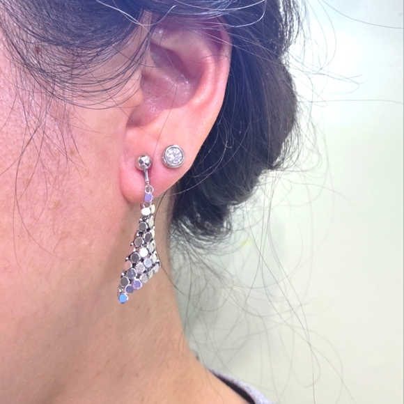 Elegant Silver toned Cluster dangle clip on 60s 70s disco Earrings - Picture 3 of 9